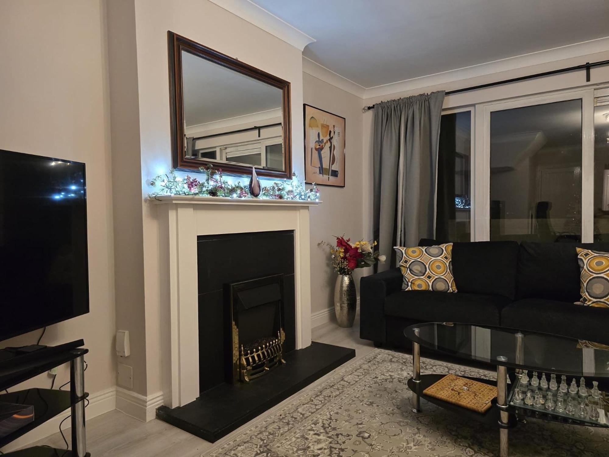 - 3 Bedroom Cosy - Sleeps Max 7 Ferienhaus