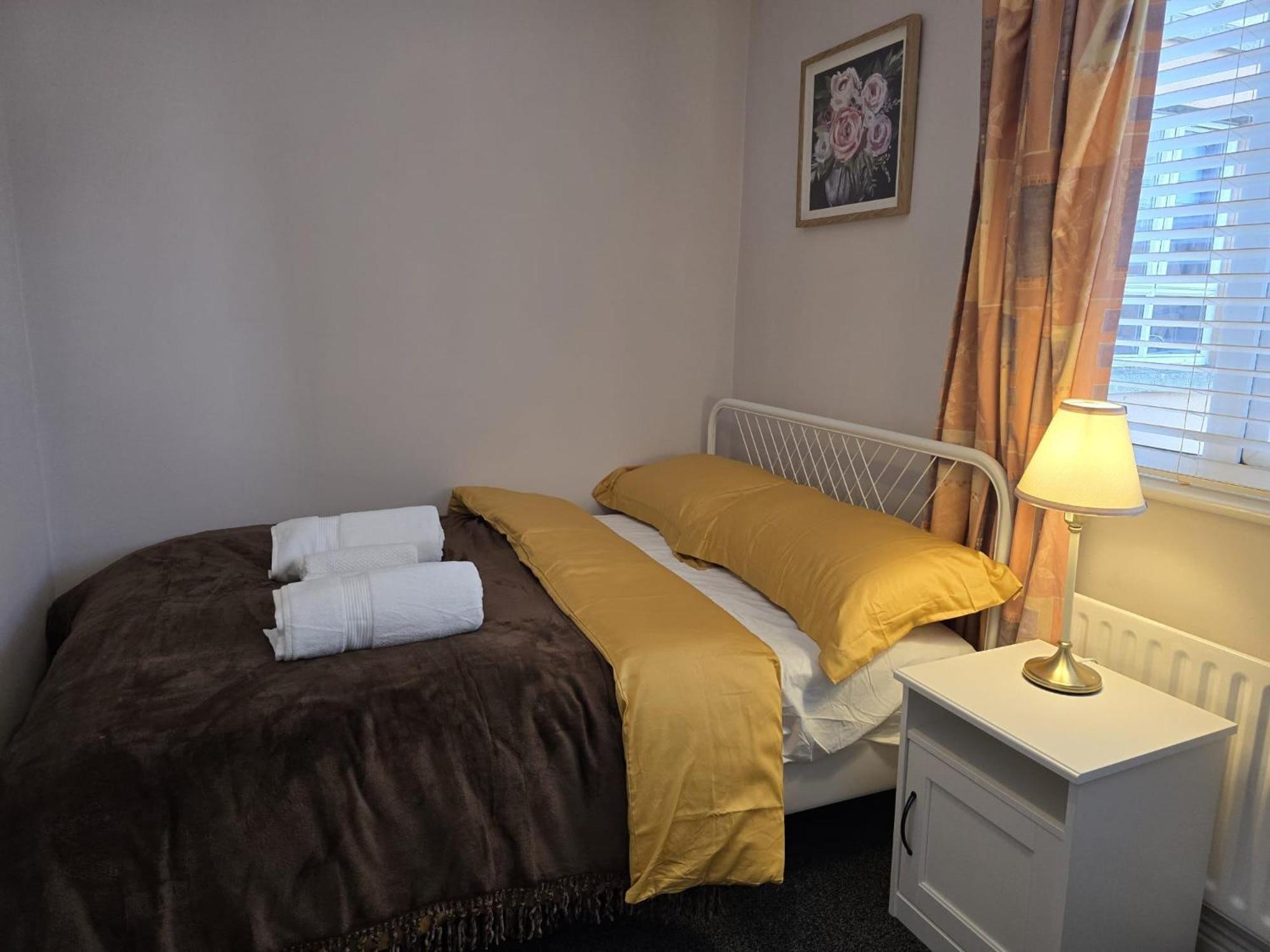 - 3 Bedroom Cosy - Sleeps Max 7 Holiday home Dublin
